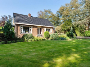 Cozy vacation home with a private garden